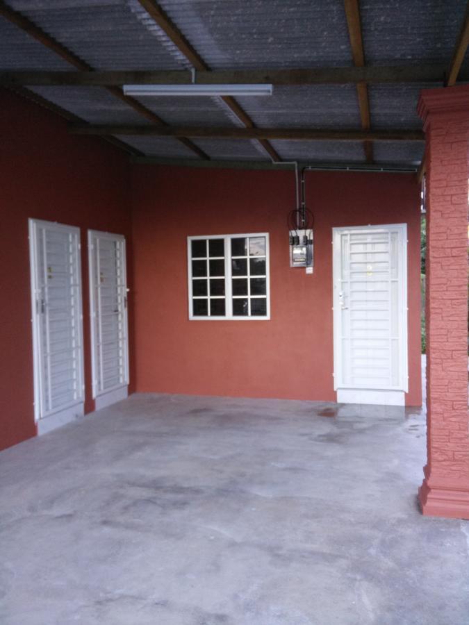 Mama Iman Guestroom Kerteh Exterior photo