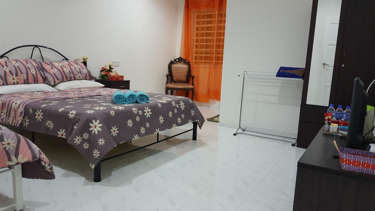 Mama Iman Guestroom Kerteh Exterior photo