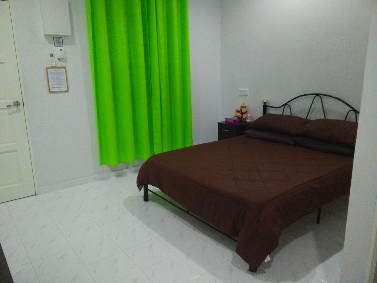 Mama Iman Guestroom Kerteh Exterior photo